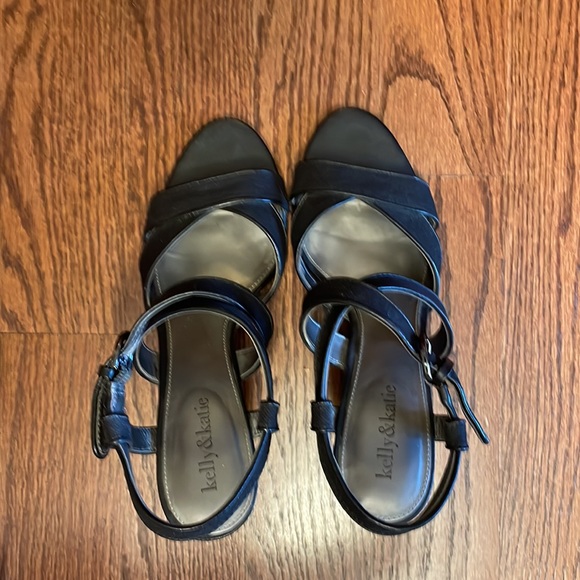 Kelly and Katie Black Wedge Heels Size 9 1/2 - Picture 4 of 4